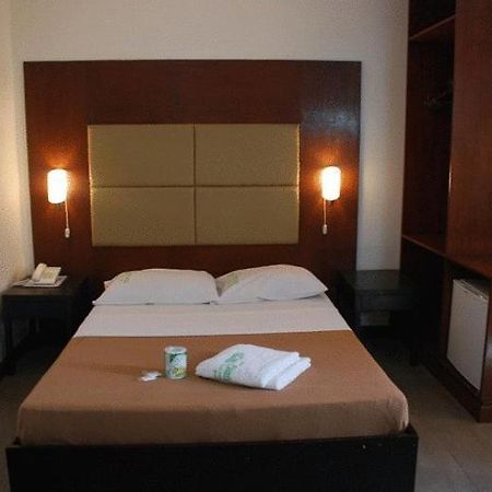 Cebu Century Hotel Eksteriør billede